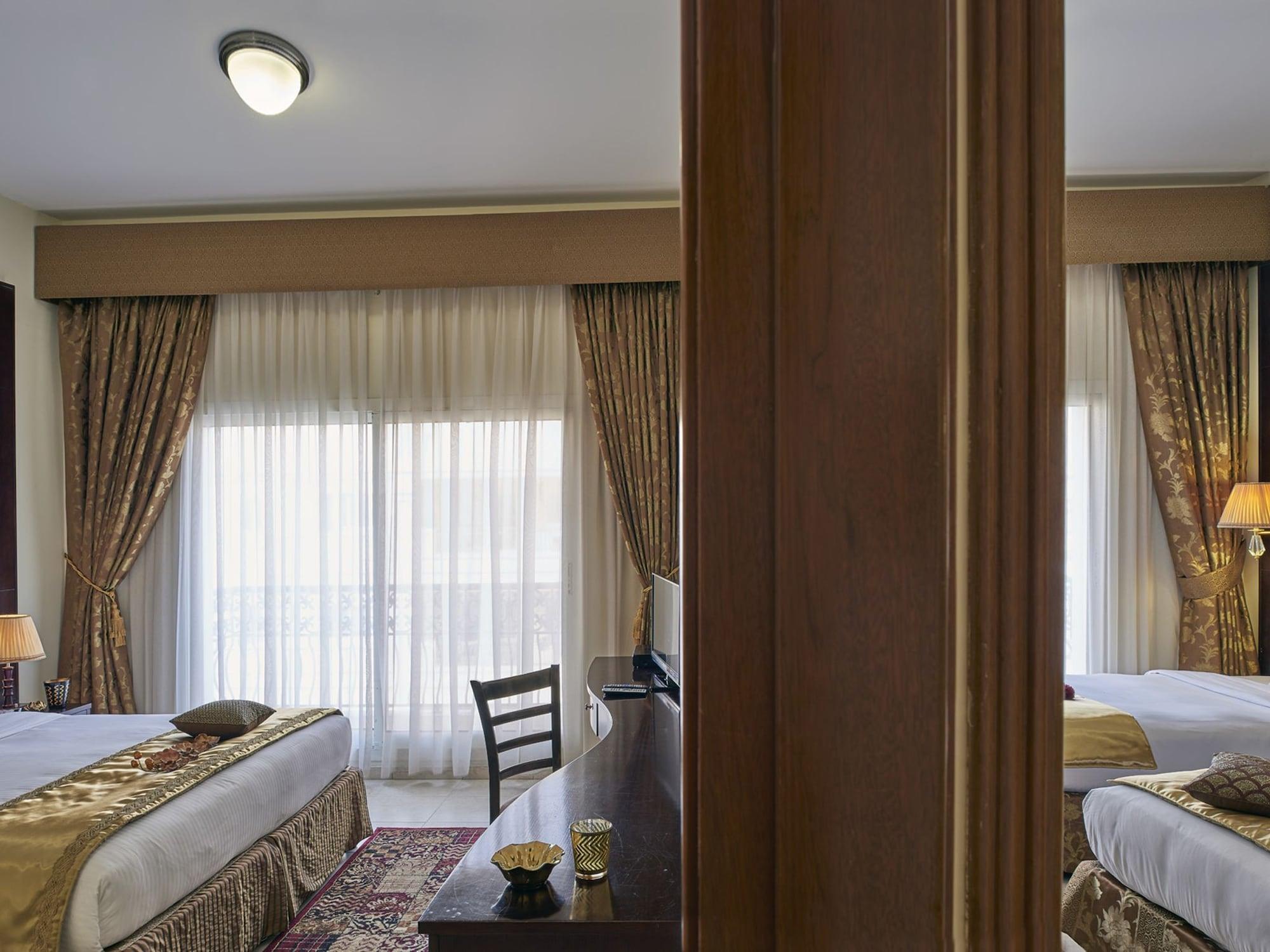 Arabian Dreams Hotel Apartments Дубай Экстерьер фото