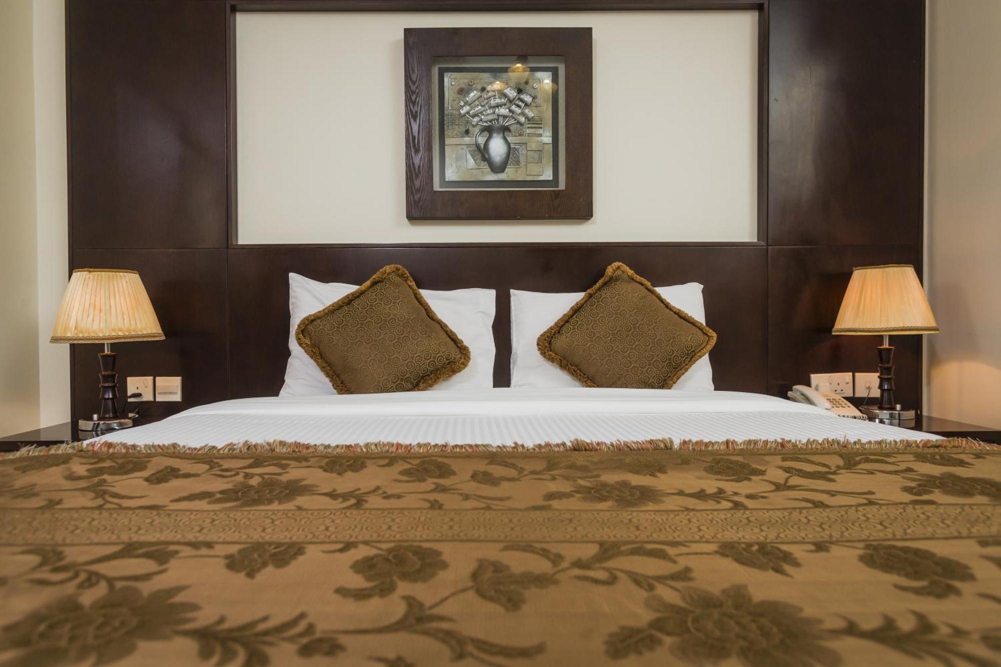 Arabian Dreams Hotel Apartments Дубай Номер фото
