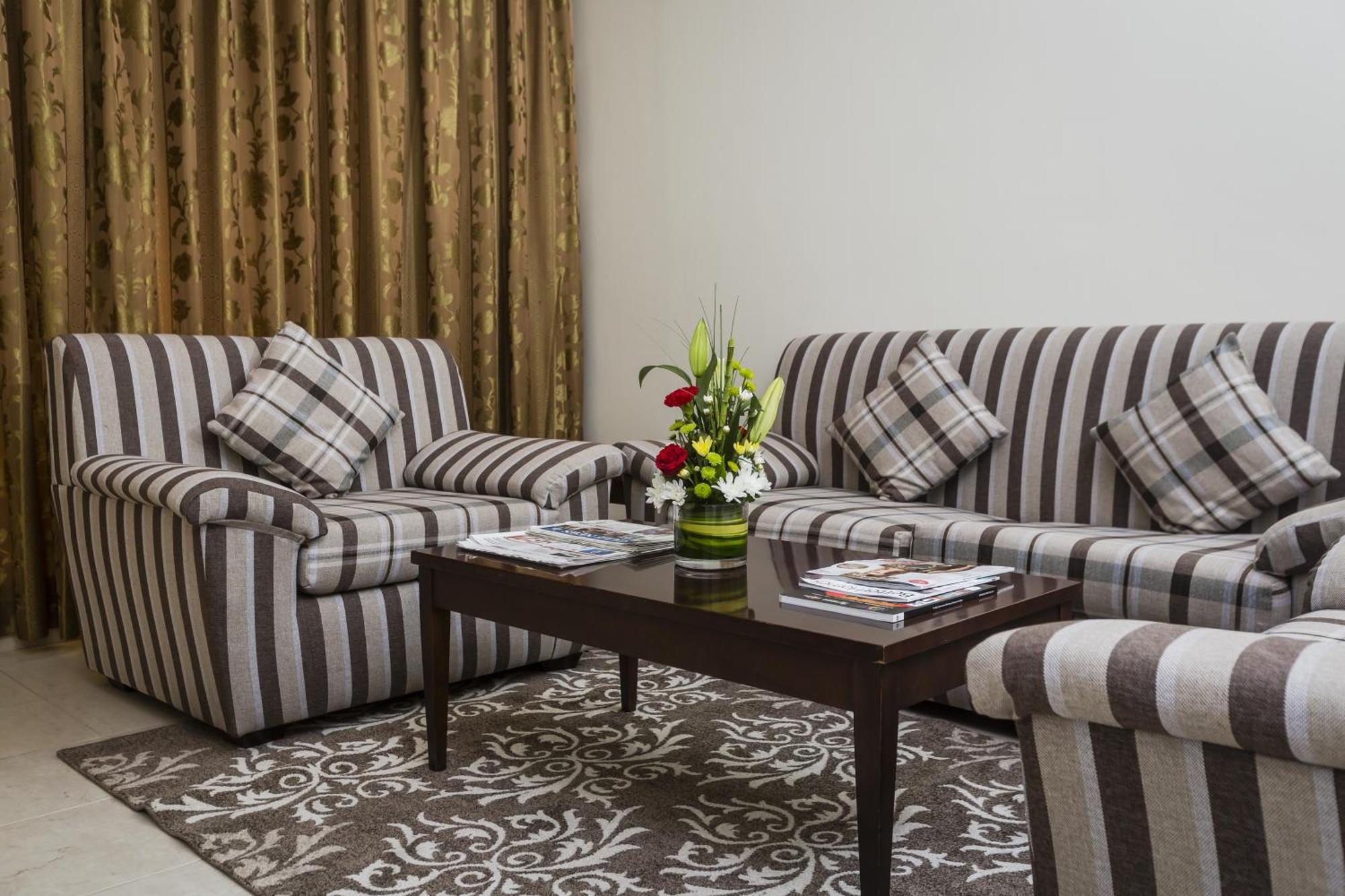 Arabian Dreams Hotel Apartments Дубай Номер фото